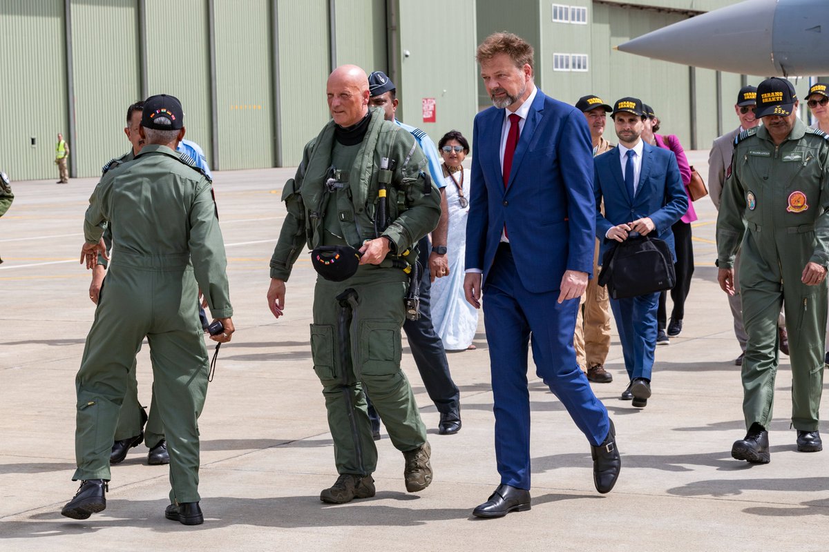 Dr Philipp Ackermann tweet media