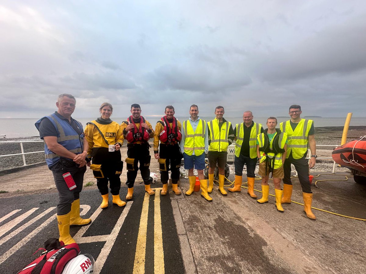 Our Voluteer Crew had an early 3.40 am start this morning assisting <a href="/swpolice/">South Wales Police</a> with a search of River Rhumney. All was well.