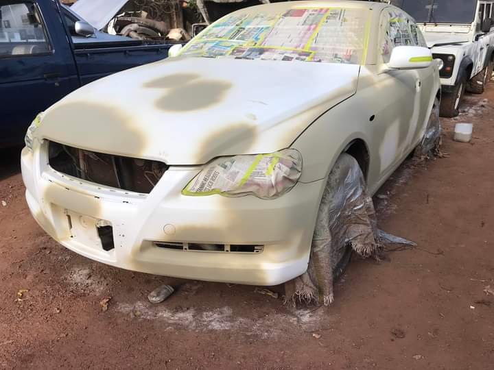 kenyi_ali's tweet photo. @SpireJim FULL BODY SPRAYING ON MARK X OUR SERVICE'S CAR POLISHING SANDING PENAL BEATING TICUT COLOR MIXING CAR PAINT SALE SERVICING CERAMIC COATING CALL DM OR WTSP (0706923844) https://t.co/B7sVSeu7nY