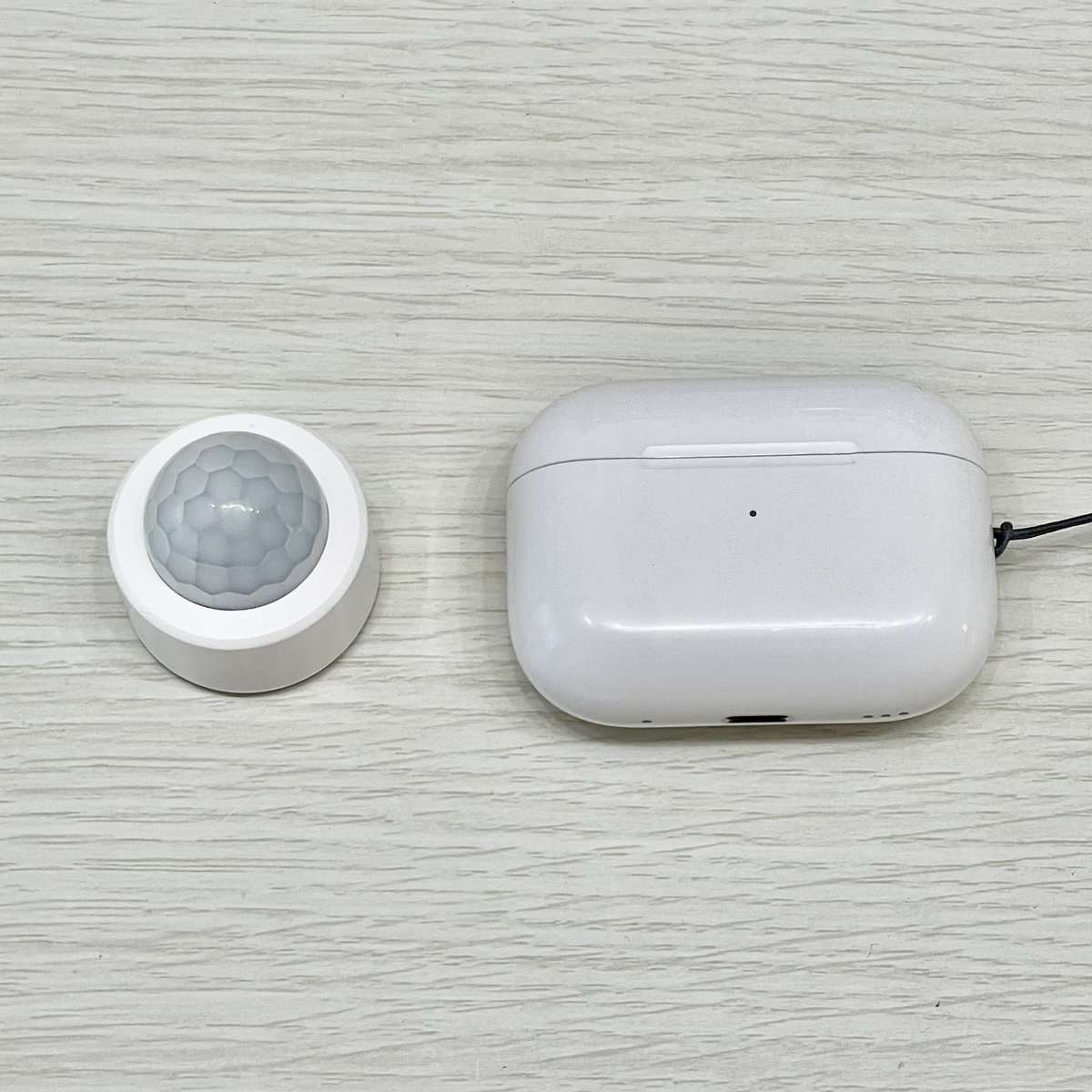 Appleshinjakun's tweet image. Aliexpressで1つ500円ぐらいのTuya系のセンサー買ってみた！！反応も普通にはやいしめっちゃコンパクトだからこれから人感センサー買うならこれだな、
この価格で細かい設定もできるのはうれしい☺️
やっぱりMatter対応のTuyaハブ1つ持ってると便利だな😊

#HomeKit
#Matter
#Tuya