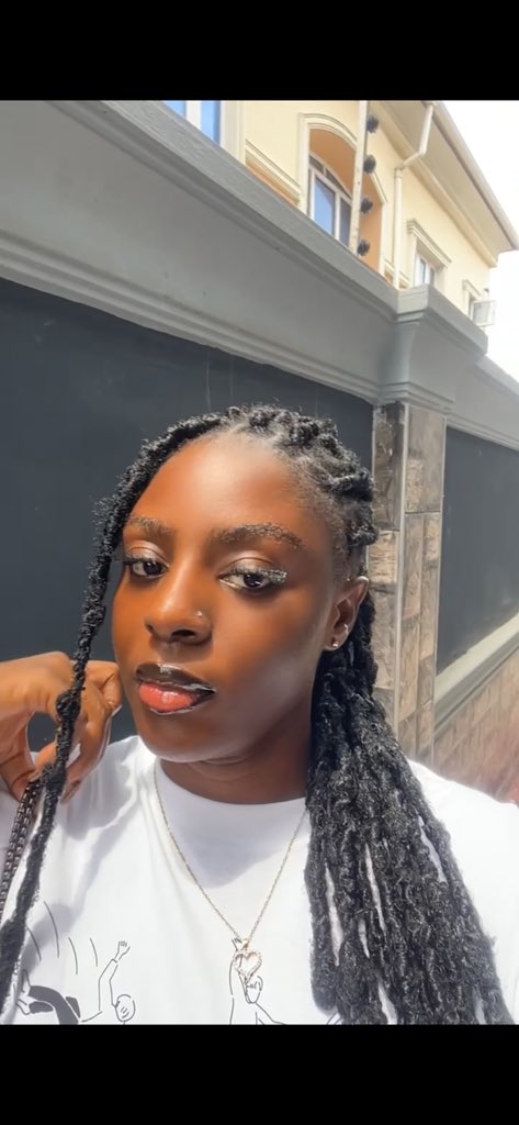 thisismeeema_'s tweet photo. Show us when your lipgjoss game was insane https://t.co/B2ISkfa3lZ