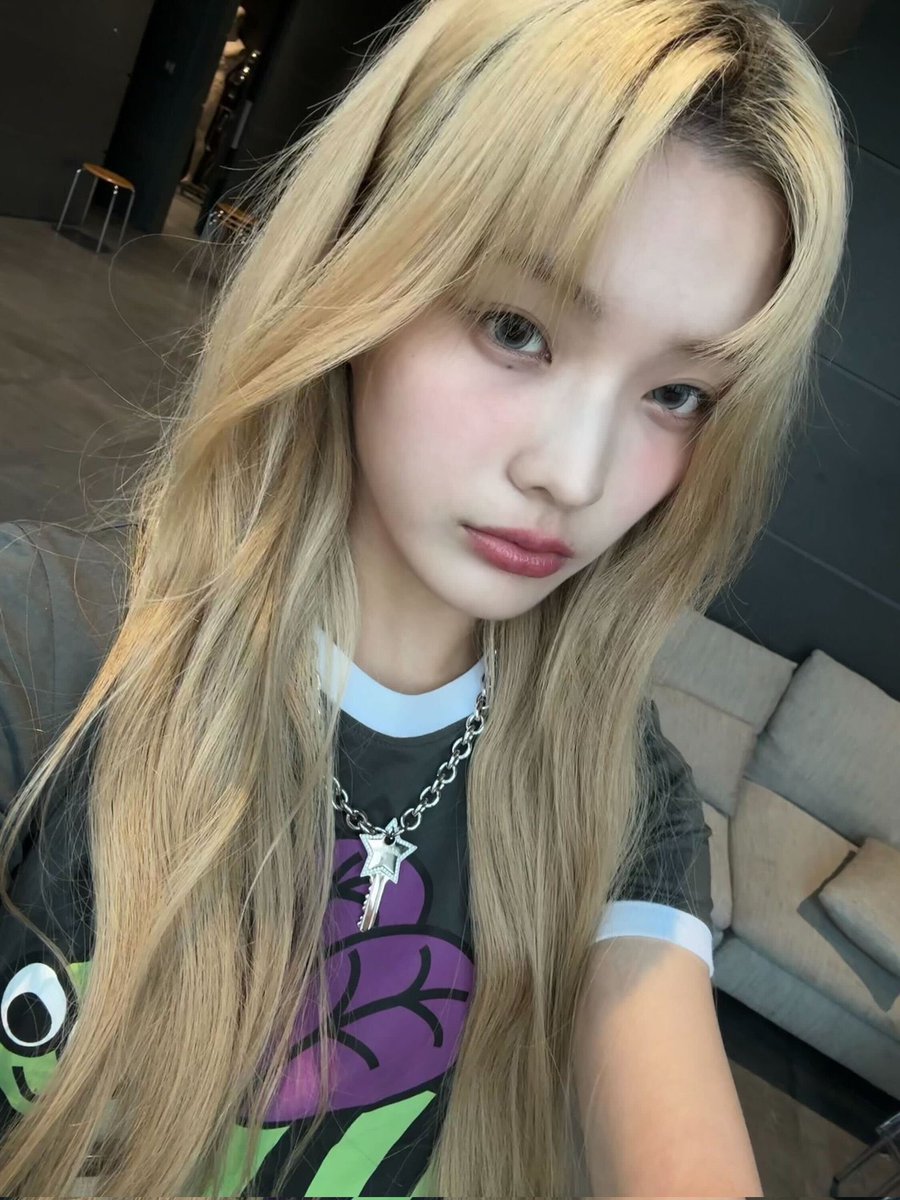 2loveya's tweet photo. 2024 아일릿 이로하 (우리로하냥이🎵)
공항 티셔츠 정보

현재 블랙 색상은 단종된 것 같아요🥺
화이트만 있습니다

코르미오 꿀벌 티셔츠 

https://t.co/AkPxwpZo34

#아일릿 #이로하 #illit https://t.co/2o0eIxMEOP