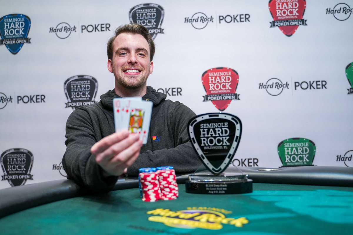 A fun couple of days for Nick Seward.

<a href="/nicktheenick/">Nick Seward</a> final tabled the $1,100 Deep Stack, won that title, and max late regged the $2,200.

Then won that yesterday afternoon.

Cheers and good luck in the Championship!

Results: ow.ly/6PjY50SV6Vb