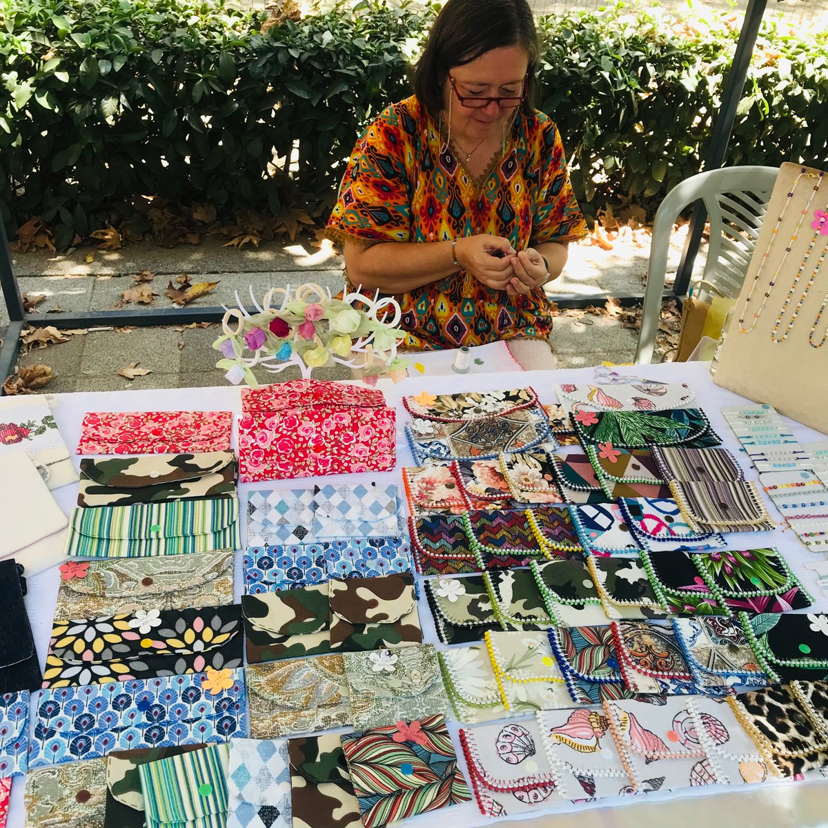 Kadıköy Moda’da Potlaç Kadın Emeği Pazarı Devam Ediyor!🥳

Eylül ayı sonuna kadar her cuma, cumartesi ve pazar günleri saat 12:00-21.00 arası açık. Standlarımızı gezebilir, üretici kadınlara destek olabilirsiniz.🛍💜
#potlaçkadınemeğipazarı #alışverişfestivali #kadınemeğipazarı