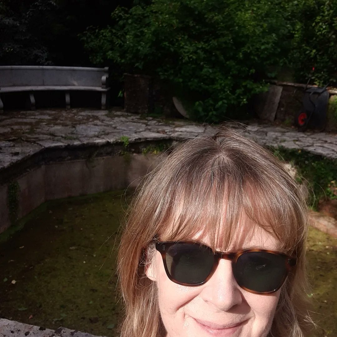 Sorry. Am not very good at this Xitter leaving/social media management malarkey. Forgot to mention I am on Instagram/threads @fionadavison65