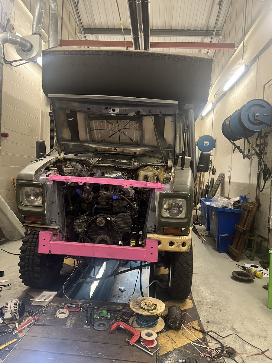 gearknobs_'s tweet image. Only a week to go! MOT on Monday 😬 

If you can, please consider donating to our fundraiser for Cool Earth using the link below 👇

justgiving.com/page/gearknobs

#gearknobs #londontocapetown