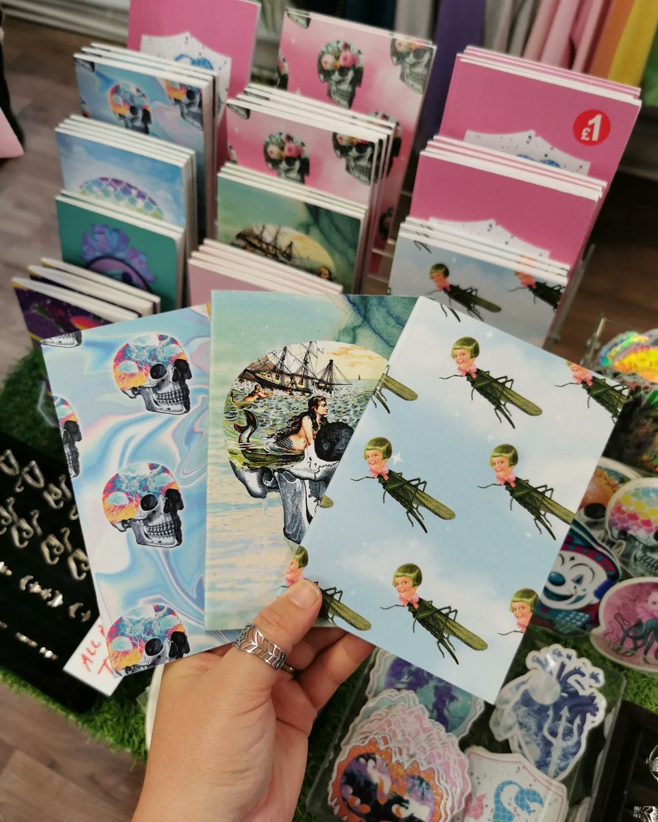 The Grunge Monkey tweet media