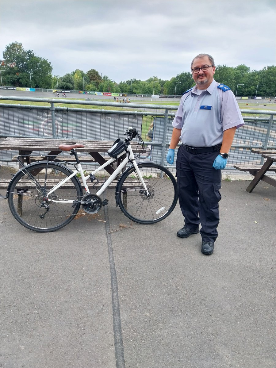 SNT Dulwich Village completed another Bike marking event today at the Herne Hill Velodrome in Dulwich Village .Good day out and engage with the public.