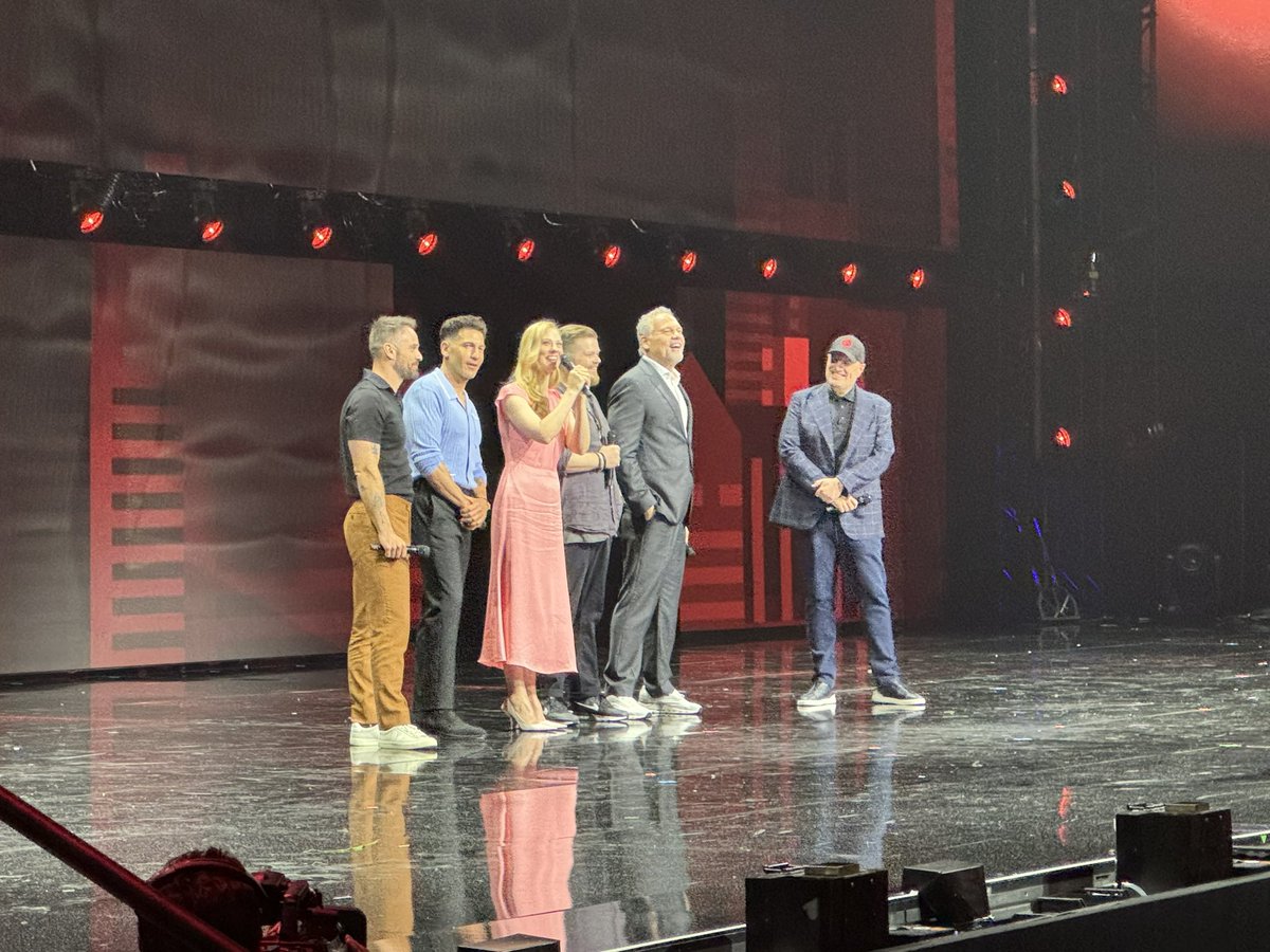 DaredevilSource's tweet image. Charlie Cox, Jon Bernthal, Deborah Ann Woll, Elden Henson and Vincent D&apos;Onofrio at the D23 Marvel panel!