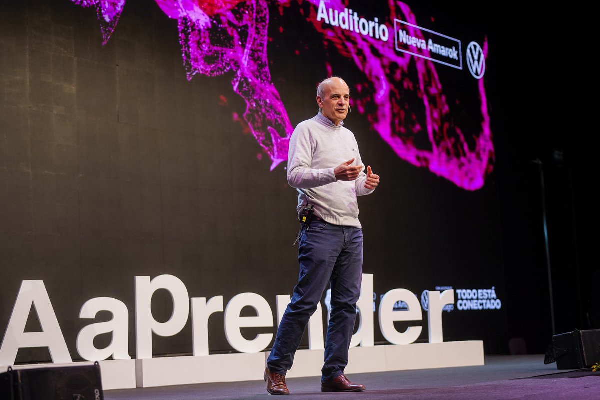 📍Congreso DÍA 3️⃣ | Charlas Aaprender 📚

El Instituto Aaprender tuvo su espacio dentro de las “Charlas Aaprender”, una sección que reunió a 10 figuras del agro y la escena pública. 

El mensaje: campo y ciudad tienen mucho más que ofrecer si trabajan unidos. 🤝🏼