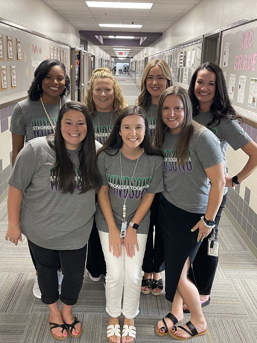 KeleyWilton's tweet photo. Welcome to 3rd Grade! This team…these kids…this year…going to be the best yet! 
✏️📓👩‍🏫💕 #ProsperProud @windsongelem https://t.co/KaaiP1s29M