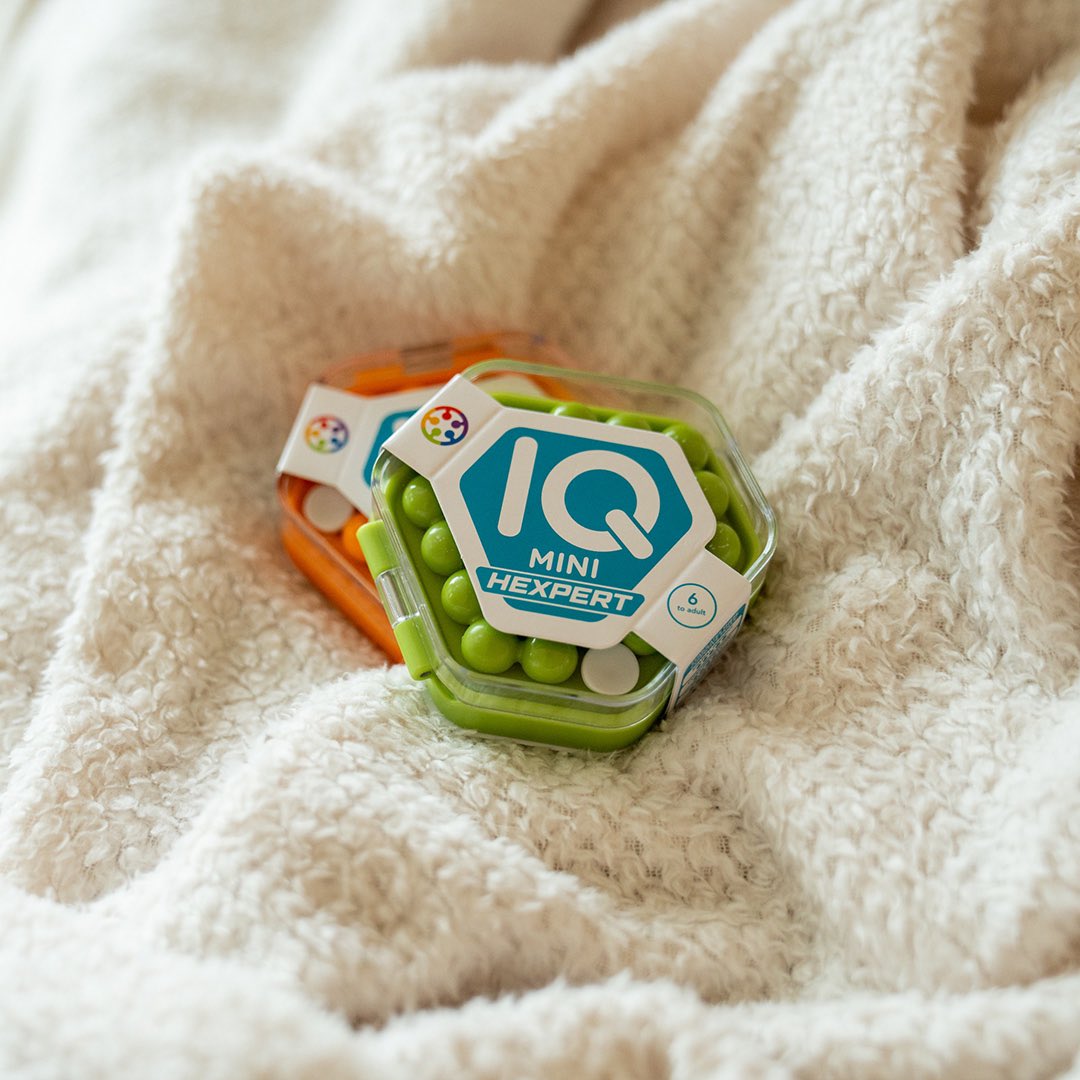Start playing in seconds…

A game that easily fits inside your pocket or bag. 
Pick a colour and create your own challenge! 
💙❤️💜💛💚🧡

#smartgames #iqhexpert #iqgames #pocketgames #summerholidayvibes #staycationuk #gamesforadults #gamesforkids #travelgames