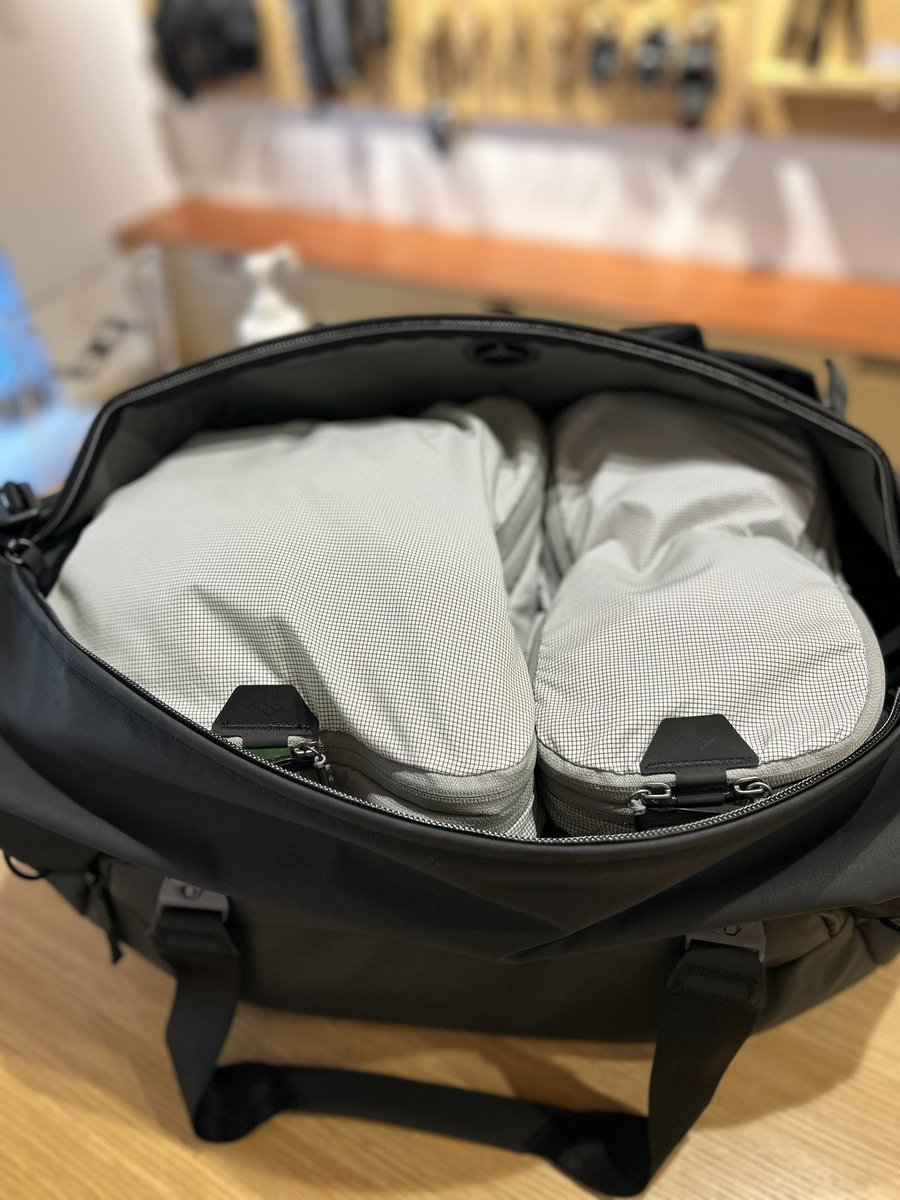 PeakDesignTokyo's tweet image. #travel series 
#duffel 50L!!!!!!!
Let’s try packing 👍👍👍
with #packingcube