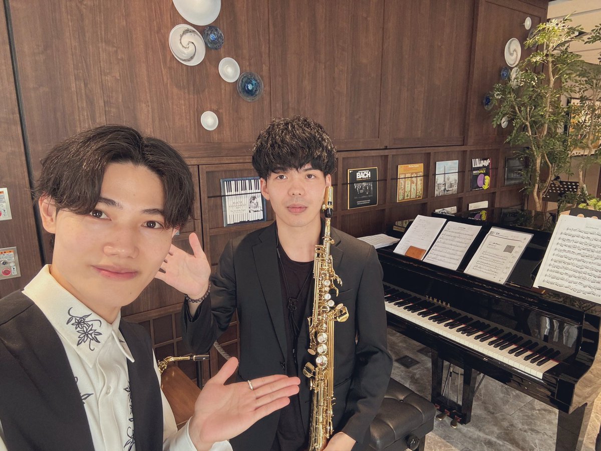 soran_muse's tweet photo. GRAND BACH  TOKYO GINZA
にてピアノの山上さんと一緒に演奏させていただきました！ホテルの名前にもあるバッハからディズニー、ジャズまでたくさん演奏してとても濃い1日でした！
それからホテルの雰囲気が素敵すぎてそのまま泊まりたかった、、日本酒、、

#サックス
#銀座
#BACH https://t.co/uKFat5jmEl