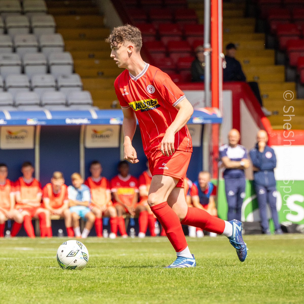 shelsfc's tweet photo. A great experience for the Reds academy at Tolka, who recorded an impressive 3-0 win against Man City.

This performance highlights the strength and talent within our academy. 

Well done lads! 🔴

📷: @SheShootsSport 

#DublinsFinest | #Since1895 https://t.co/0TWTcQEa5N