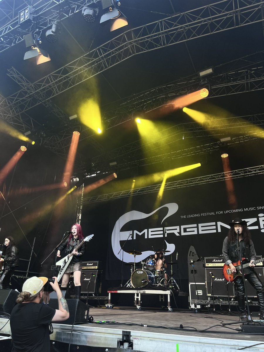 EMERGENZAJAPAN's tweet photo. theスレテオギャングの昨日のパフォーマンスが最高すぎる...
#emergenza #エマージェンザ #theステレオギャング #taubertal https://t.co/JPzZfWQmLo