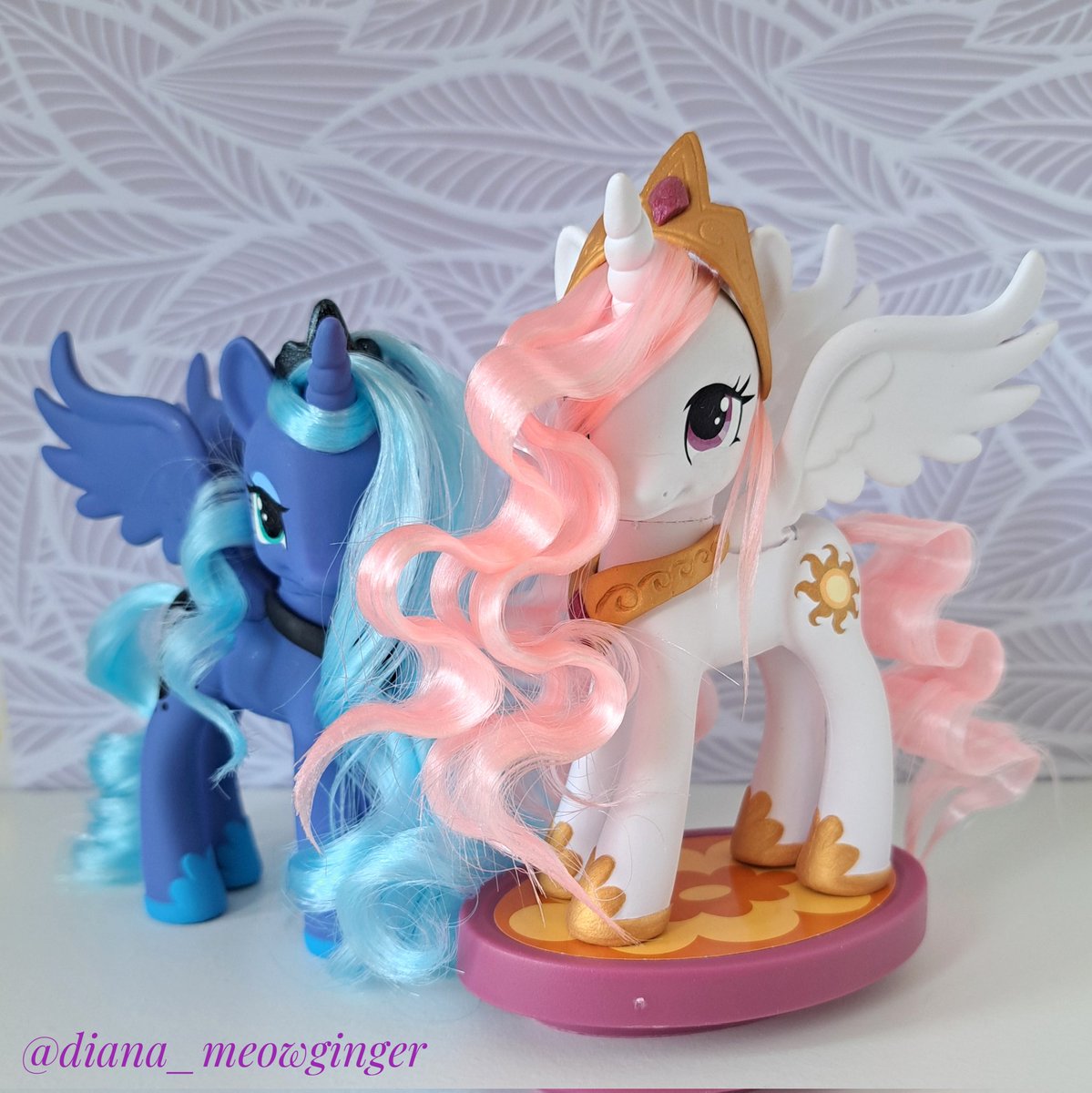 D_D_Meow's tweet photo. 🩷☀️Young Celestia and Young Luna 🌙💙
from fan animation "Snowdrop"

#cute #custom #pony #my_little_pony #mlp #art #custommlp #princess_celestia #princess_luna https://t.co/N1VjSwkkdQ