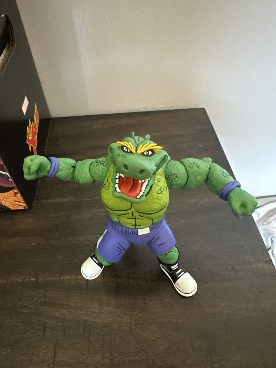 BielatMitchell's tweet photo. @GrouchyGodzilla This new STUMP LeatherHead is awesome! https://t.co/Vq32hpjVdD