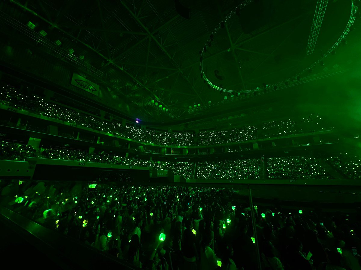 MOA Arena is a Neo Pearl Champagne Ocean tonight for NCT DREAM 💚

#TDS3inManila
#THEDREAMSHOW3_in_Manila
#WeCanBeDay1WithDREAM <a href="/livenationph/">Live Nation PH</a>
