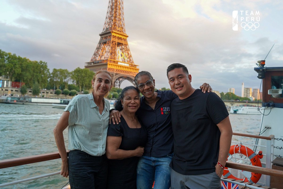 IDL_Gorriti's tweet photo. Se filtra imagen donde aparecen, Natalia Málaga y Eva Ayllón en los Juegos Olímpicos de París 2024.

Su viaje fué financiado con el dinero del Estado en asientos de primera clase. Sin embargo, a los deportistas como Cristhian Pacheco les piden que devuelvan el dinero.
#Tudela https://t.co/hKFCqbl9az