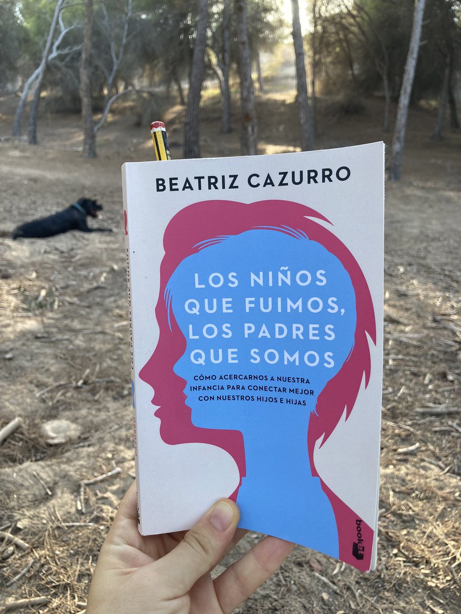 Segismunda (@sg_freud) on Twitter photo Si buscas un libro que te remueva de la forma más constructiva posible, es este.
Gracias <a href="/beatrizcazurro/">Beatriz Cazurro</a> Si buscas un libro que te remueva de la forma más constructiva posible, es este.
Gracias <a href="/beatrizcazurro/">Beatriz Cazurro</a>
