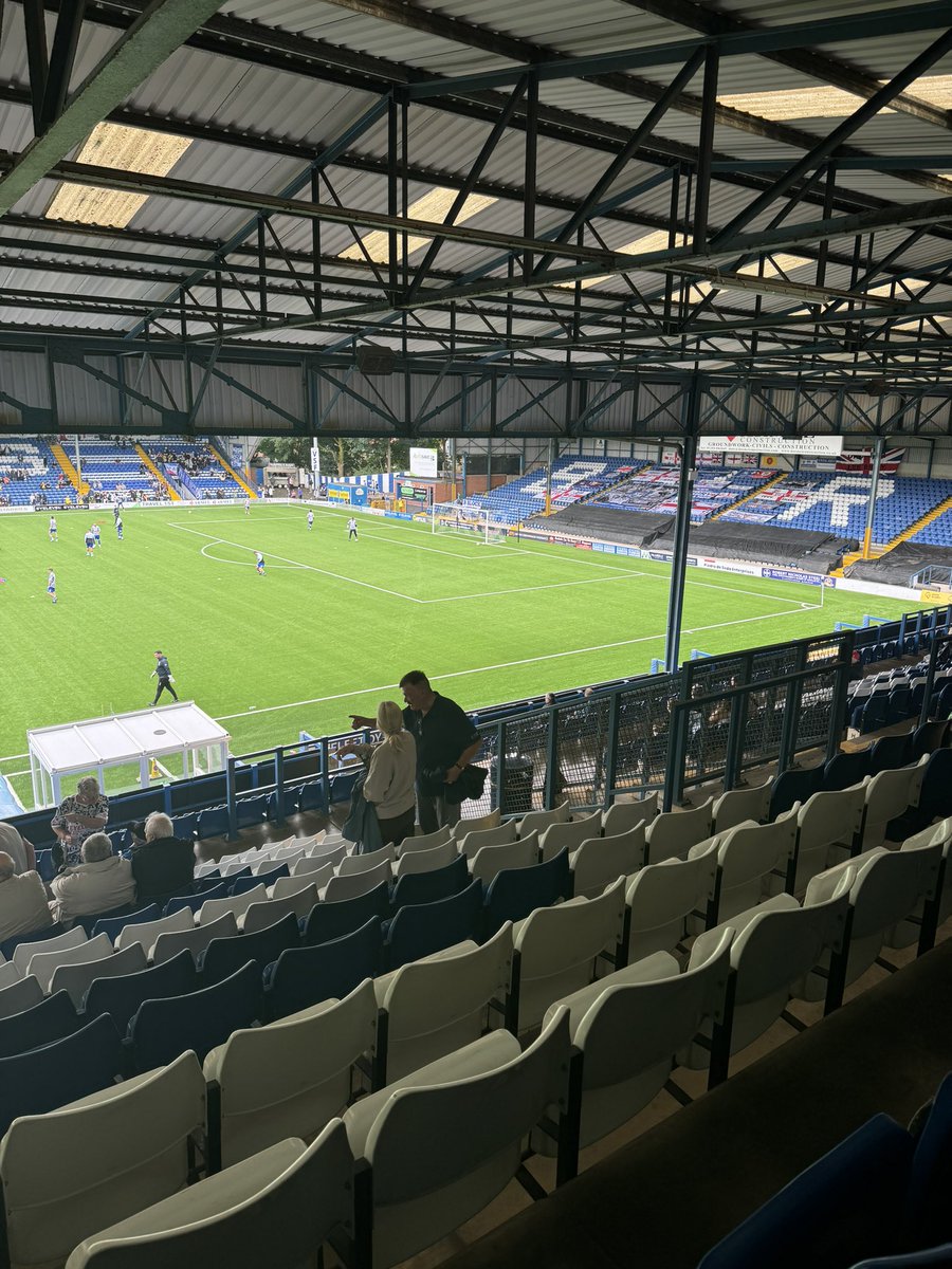 Jon_Sinker's tweet image. 📍 Bury, Lancashire
⚽️ @buryfcofficial Vs @IrlamFC 
🏆 @nwcfl 
🏟️ Gigg Lane  
🌡️ Sunny / 20.C

#footballscouting #oppositionanalysis #nonleague