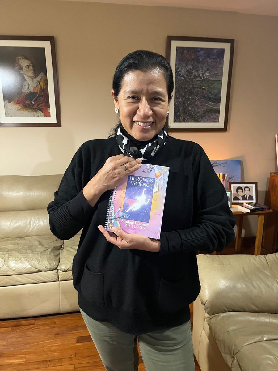 More stories of our diaries traveling to their worldwide destinations! This time: Peru 🇵🇪 in the hands of Dr Monica Gomez, the protagonist of the September story 👏🏼🎉We will share things about their stories every month