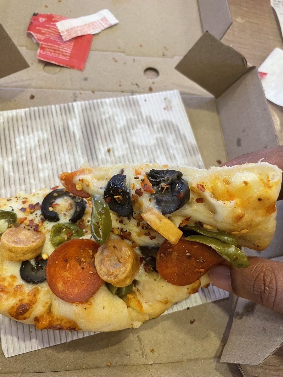 _Shubham_RC's tweet image. Apparently @PizzaHutIN has invented new type of pizza where they have eliminated tomato sauce from Pizza.

Kudos to #pizzahut

@pizzahut