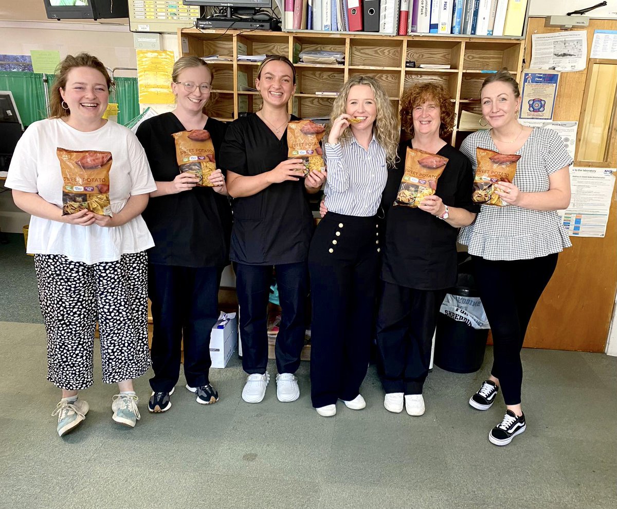 SHCGreen's tweet photo. @marksandspencer They say America “runs on Dunkin’”. Well, we run on your Sweet Potato Tortilla Chips 😋💪🏻 For some GP surgeries, it’s biscuits. We think ourselves a little more distinguished. This is not just General Practice, this is M&amp;S fuelled General Practice 😆🙌🏻💚 https://t.co/nkAcNwpDSN