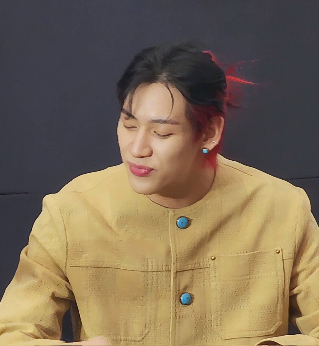 Music Art Fansign

#BAMESIS_MusicArtFansign
#LAST_PARADE
#BAMESIS
#BamBam #뱀뱀