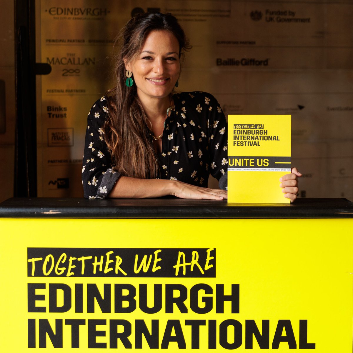 Edinburgh International Festival (@edintfest) on Twitter photo Episode 2 coming up in 30mins!
Listen live <a href="/BBCRadio3/">BBC Radio 3</a> as <a href="/NickyBenedetti/">Nicola Benedetti</a> considers how the Festival's international programming has changed over the years bbc.co.uk/programmes/m00⦠Episode 2 coming up in 30mins!
Listen live <a href="/BBCRadio3/">BBC Radio 3</a> as <a href="/NickyBenedetti/">Nicola Benedetti</a> considers how the Festival's international programming has changed over the years bbc.co.uk/programmes/m00ā¦