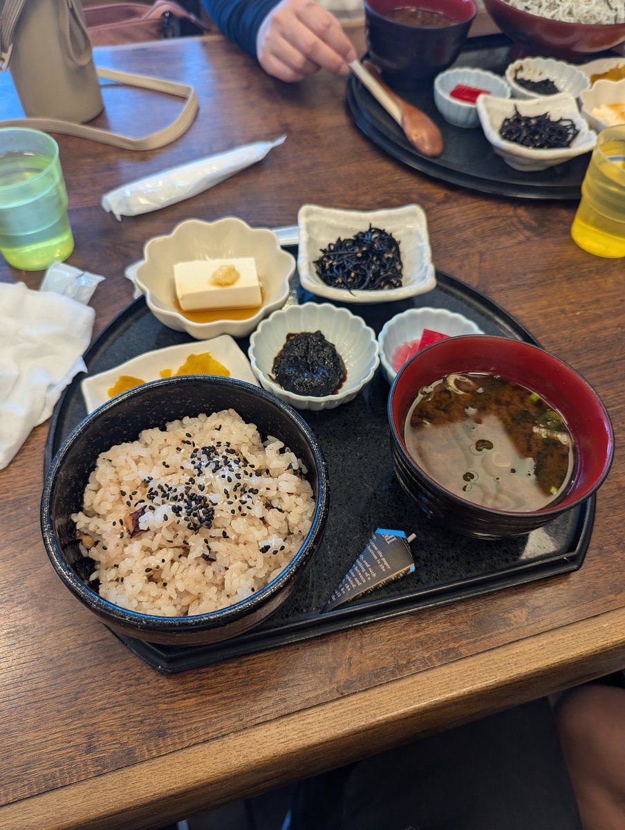 tkondo20's tweet photo. たこ飯美味しかった！ https://t.co/6b7uInuFPq