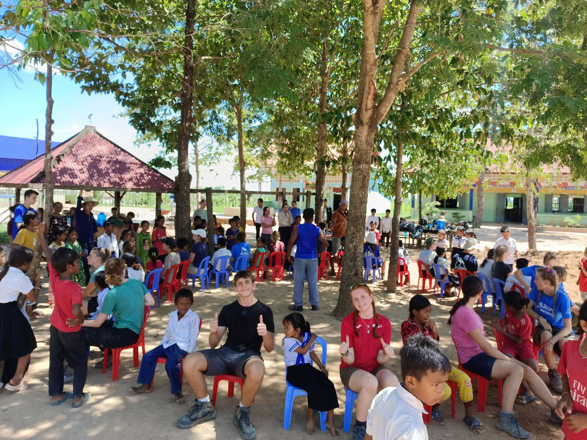 CampCambodia's tweet photo. Students #TeamPopae and #TeamLea 🫶🏻🫶🏻
#Campseffect 
#Dosomethingamazing
@CampsInt https://t.co/UeyWbhBVSM