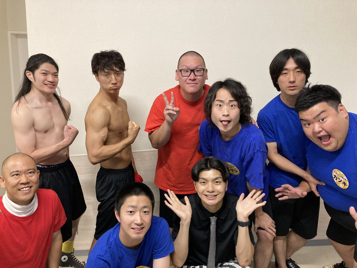 manzaishitaishi's tweet image. 【ご来場ありがとうPost】
・福岡よしもとお笑いライブ3st
ありがとうございました！
#令和喜多みな実
河野さんMCのゲームコーナーFESが楽しすぎた🔥
#コロコロチキチキペッパーズ さんと一緒に🔥
そしていつもお世話になってる暖暮さんから
カップ麺を大量に頂きました🍜
夏を乗り切ろう☀️
#フクゲキ