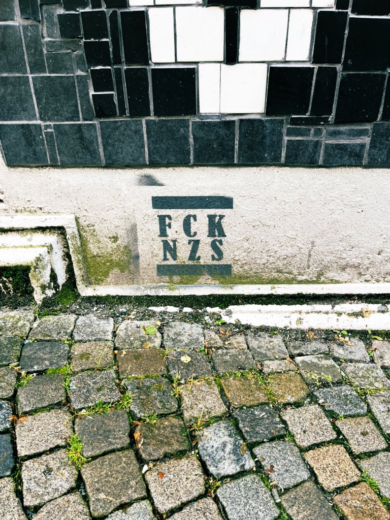 Jon Marles-Wright (@jmarlesw) on Twitter photo Graffiti on the streets of Stavanger. Graffiti on the streets of Stavanger.