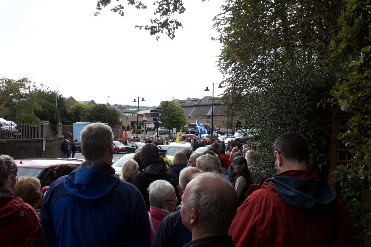 eric_rhodes's tweet photo. Remembering when the SDL/EDL rolled in to Perth. The counter demonstration out numbered them about 30-40 to 1. https://t.co/wkIIeCaDVU