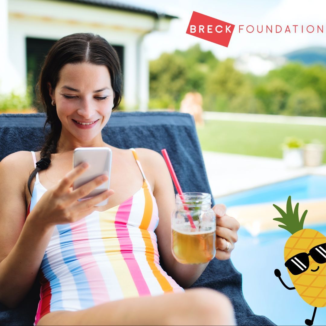 Summer holidays are here!😎☀️ While you're enjoying your break, remember to stay safe online. Avoid sharing personal information and be cautious of who you talk to. Stay safe and have fun! #SummerSafety #BreckFoundation #OnlineSafety #Holiday