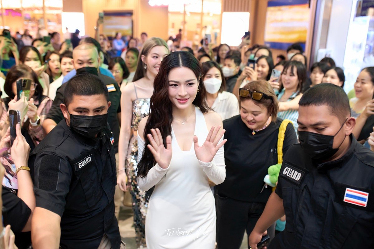 SOU_Ch3Official's tweet image. หลิงหลิง - ออม Look นางฟ้า🫠

LINGORM LOVE YOUR SKIN 
#DestinyClinicxLingOrm
#หลิงออม​ #lingorm