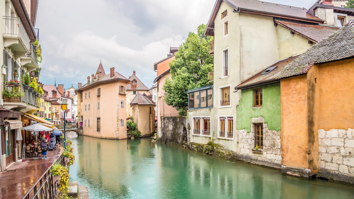 How to spend the ultimate weekend in Annecy, France lonelyplanet.com/articles/ultim… via <a href="/lonelyplanet/">Lonely Planet</a> <a href="/byJennParker/">Jennifer Leigh Parker</a> #WeekendReads #Travel #Annecy #France