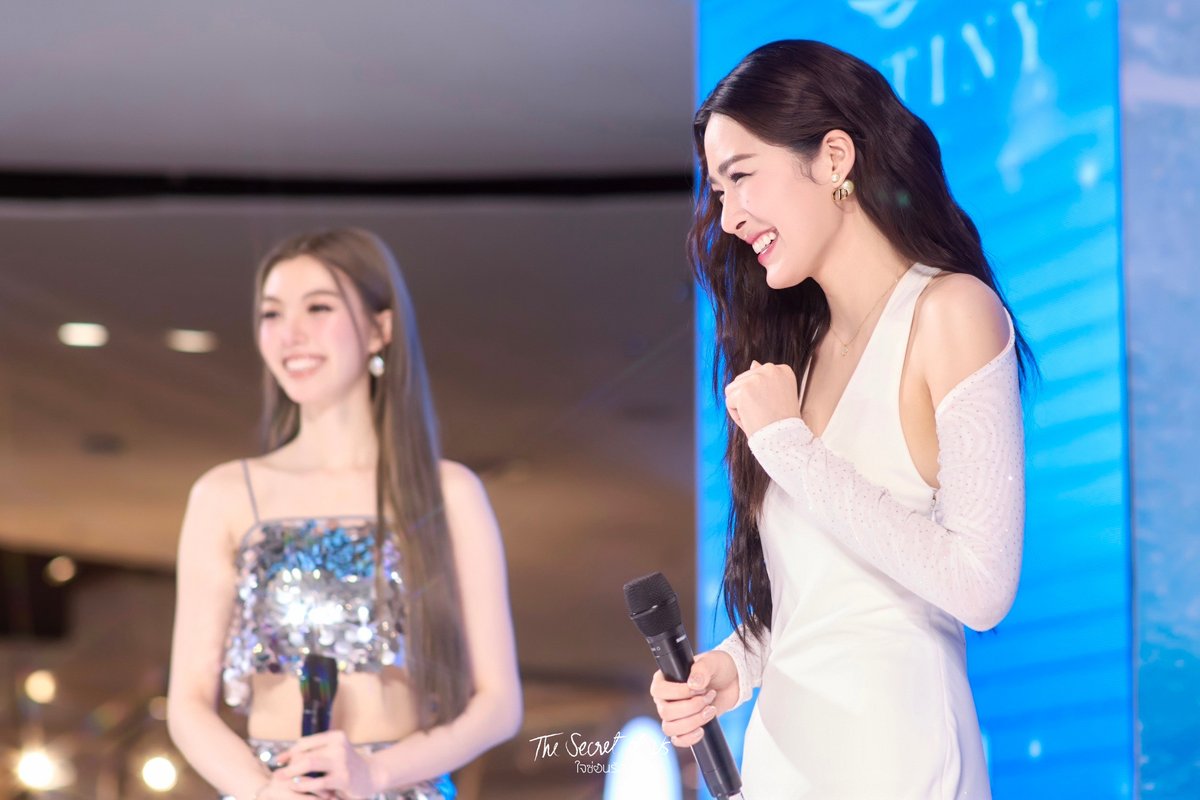 SOU_Ch3Official's tweet image. มุมเผลอพี่นางเอก น้องนางเอก☺️

#หลิงออม​ #lingorm