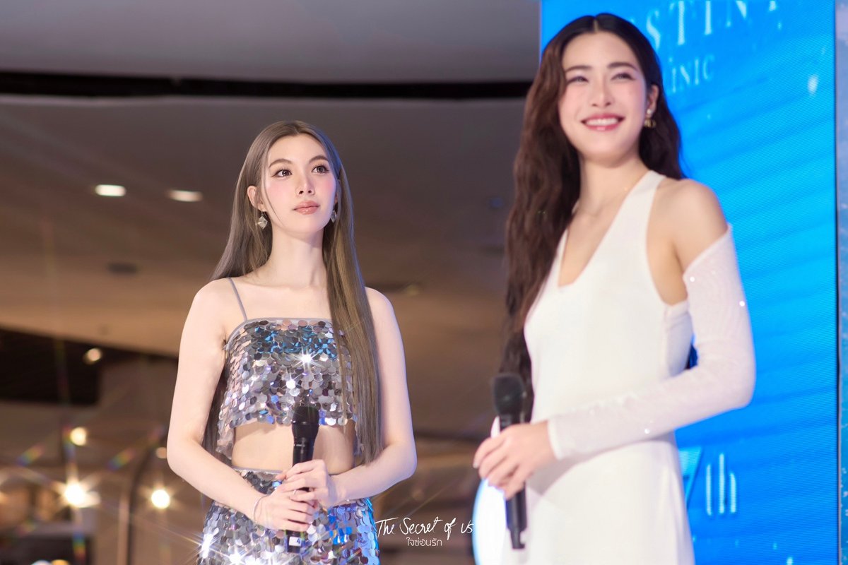 SOU_Ch3Official's tweet image. มุมเผลอพี่นางเอก น้องนางเอก☺️

#หลิงออม​ #lingorm