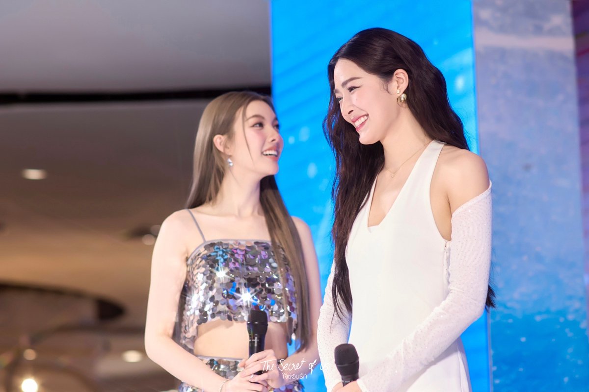 SOU_Ch3Official's tweet image. มุมเผลอพี่นางเอก น้องนางเอก☺️

#หลิงออม​ #lingorm