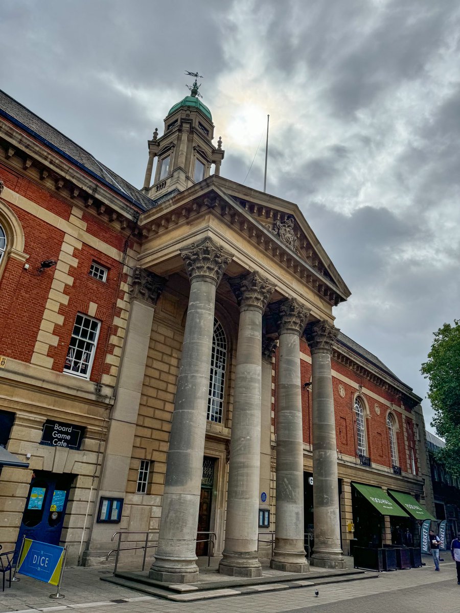 theoldbuilding's tweet photo. I am always harsh on Peterborough so here are some shots of the good surviving architecture. https://t.co/9KjQ7adt3b