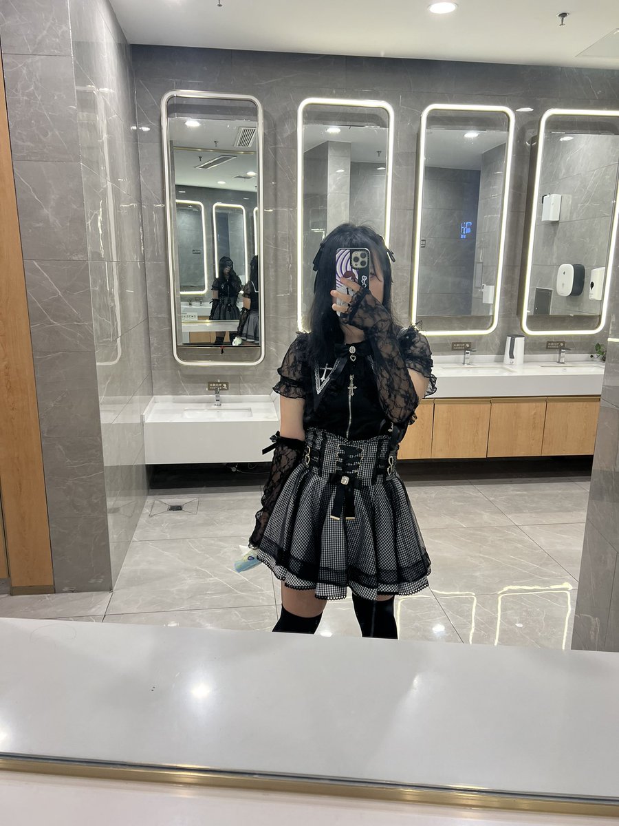 moreuwu__'s tweet photo. 假期限定指甲💅 https://t.co/Nb1zxUDO1J