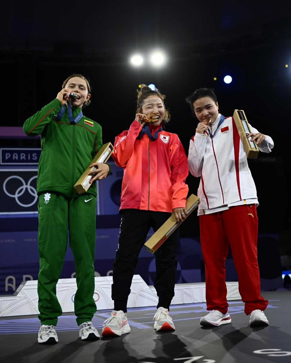 History had been made 🔥

🥇 B-girl Ami (JPN)
🥈 B-girl Nicka (LTU)
🥉 B-girl 671 (CHN)

#breaking #olympics #wdsf #bboy #bgirl #breakingforgold #paris2024 #paris

📷 @littleshao