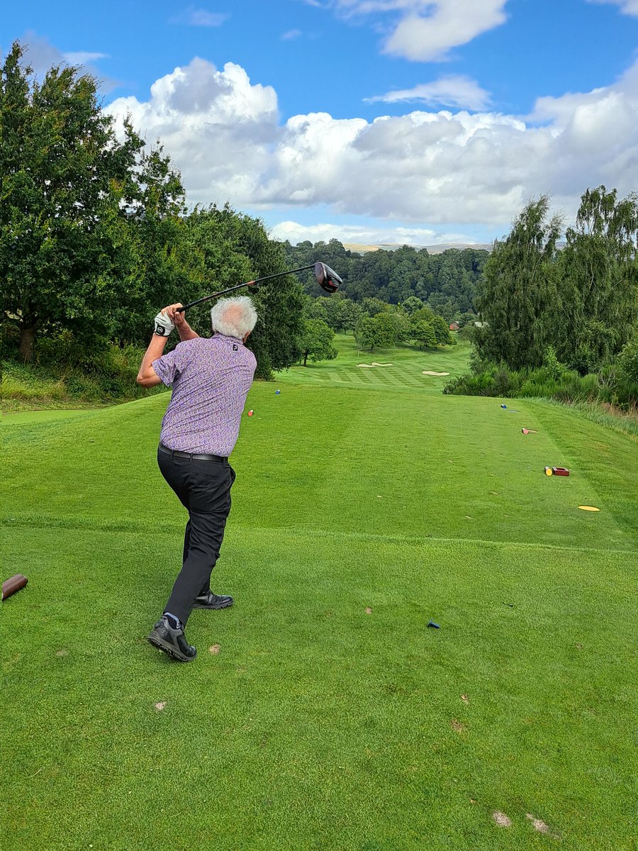 DavidJMorrison5's tweet photo. Had the pleasure of playing with Bruce Hunter in his final medal round @stirlinggc1869 today. Steady as always. Still tries hard every shot. Course magnificent as always thanks to @jamestlindsay and the team.
👏👏 Thanks Bruce https://t.co/ZLOpkQOLni