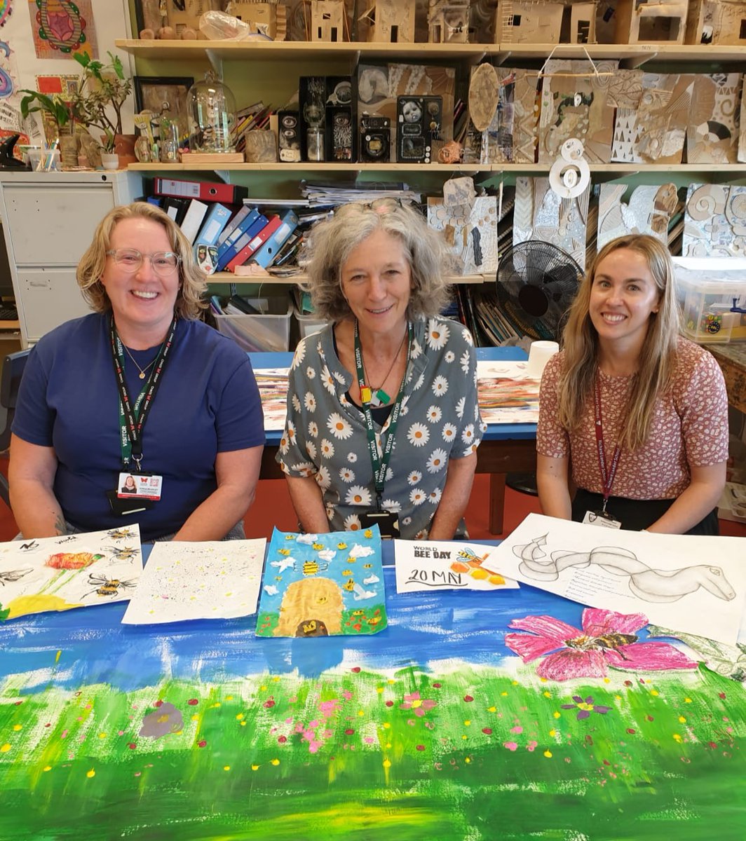 CHAOSLocalUK's tweet image. Throughout June &amp;amp; July @chaosgroupuk was able to partner with #ArtsLab! 🎨  

A unique project was underway where students from @PenairSchool &amp;amp; @RichardLanderUK learned to explore how illustration &amp;amp; imagination can help with anxiety, and how it can support optimism &amp;amp; hope!