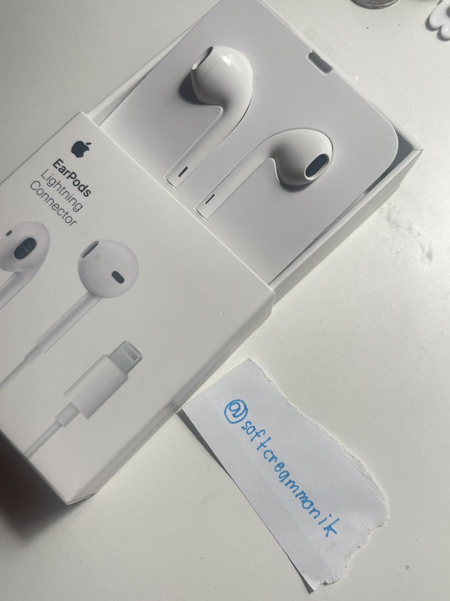 softcreammonik's tweet photo. ส่งหูฟังไอโฟนหัว lightning
500 รส พร้อมโอน 450 
ของแท้คับ โอนวันนี้ส่งให้พน.ได้ค่ะ

#ส่งต่อหูฟัง #ส่งต่อหูฟังไอโฟน
#หูฟังiPhone #หูฟังไอโฟน https://t.co/FVzxubFpKE