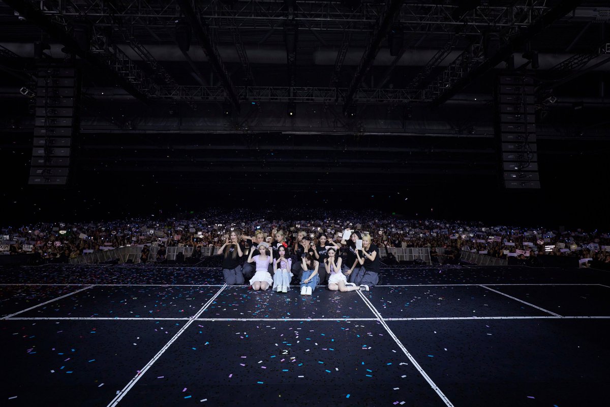 Our Hong Kong concert was an 𝖺͟𝖻͟𝗌͟𝗈͟𝗅͟𝗎͟𝗍͟𝖾͟ 𝖻͟𝗅͟𝖺͟𝗌͟𝗍͟! The cheers from dearest MYs still ring in our ears, reminding us of the energy you brought. Thank you for being part of a night 𝘸𝘦'𝘭𝘭 𝘯𝘦𝘷𝘦𝘳 𝘧𝘰𝘳𝘨𝘦𝘵 ✴︎ . ࣪ ⋆
