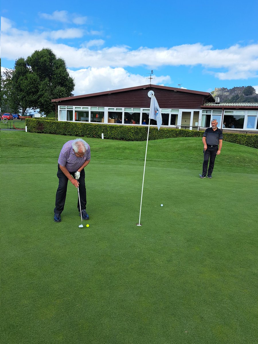 DavidJMorrison5's tweet photo. Had the pleasure of playing with Bruce Hunter in his final medal round @stirlinggc1869 today. Steady as always. Still tries hard every shot. Course magnificent as always thanks to @jamestlindsay and the team.
👏👏 Thanks Bruce https://t.co/ZLOpkQOLni